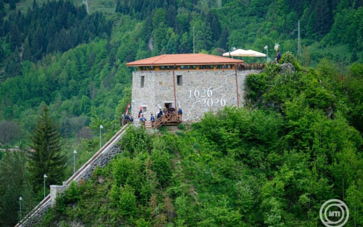 Felavatták a romjaiból újjáépített Bethlen-Rákóczi várat Gyimesbükkön