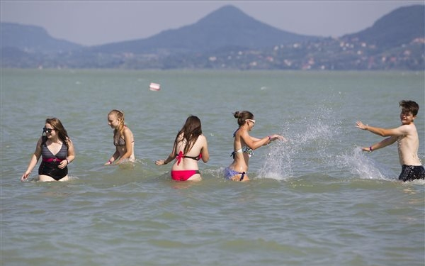 Jelenleg kiváló a vízminőség a nyugat-balatoni strandokon is