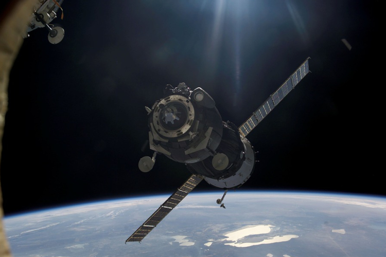 Kína és Oroszország együtt fegyverkezik a világűrben 