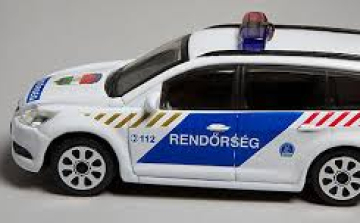 Tetten érte a fiatalokat