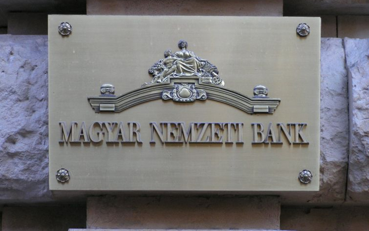 Kamatdöntés: 125 bázisponttal emelte az alapkamatot a monetáris tanács